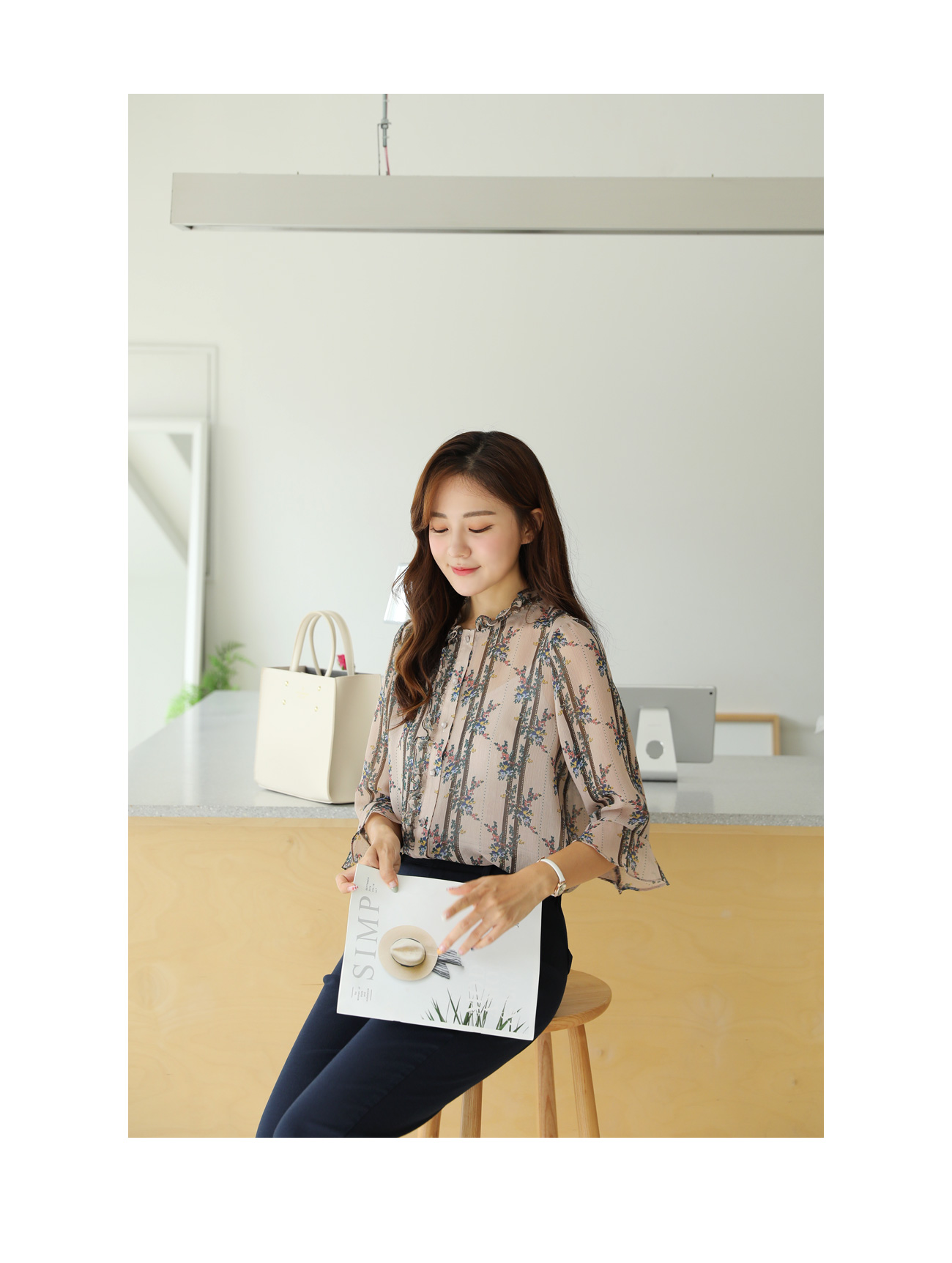 [오로즈 플라워블라우스] 클릭앤퍼니 [오로즈 플라워블라우스]