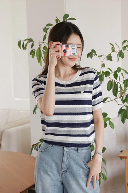 쳄펜던트 배색니트