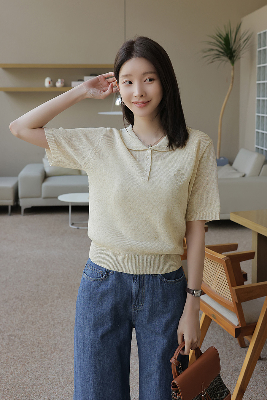 롱브린넨 자수카라니트